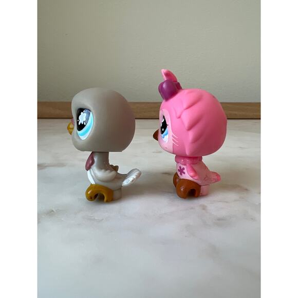 Littlest Pet Shop #496 Pink Barn Owl and #812 Gray Messiest Pigeon LPS 2007 - Picture 2 of 6